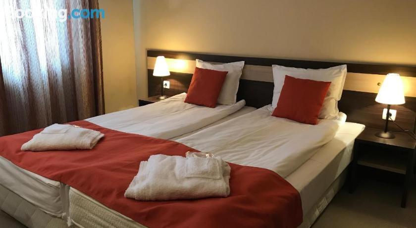 Apt Ece Bansko Near To Ski Lift Экстерьер фото